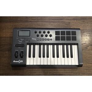 M-Audio Axiom 25 USB MIDI Controller – Compact
